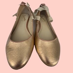 Seychelles ballet flat in rose gold size 8.5